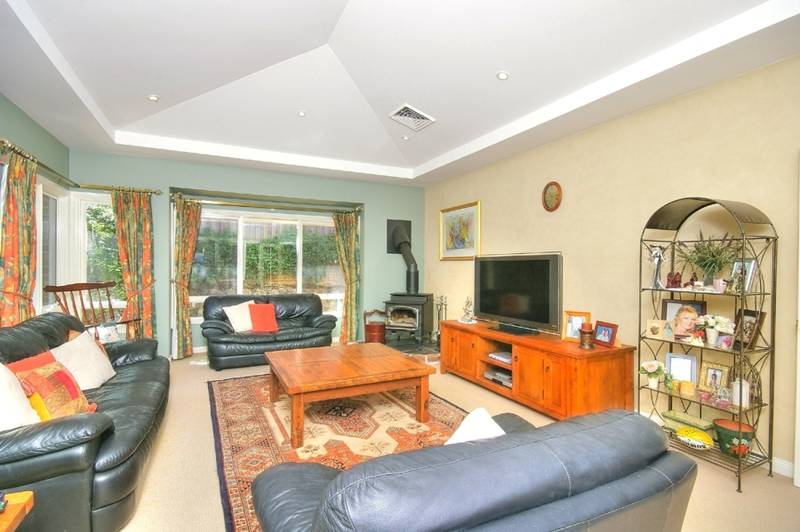 12 INVERGOWRIE CLOSE, WEST PENNANT HILLS Picture 3