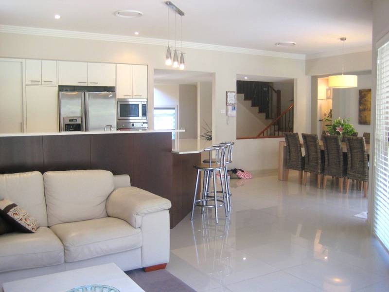 22 Springthorpe Way Castle Hill Picture 3