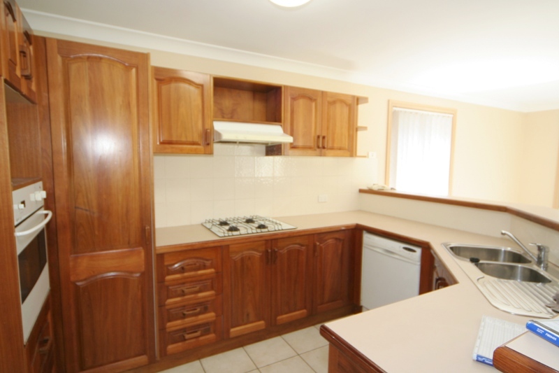 19 McCusker Crescent, CHERRYBROOK Picture 2