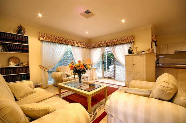 EMPTY-NESTERS DREAM! Picture 2