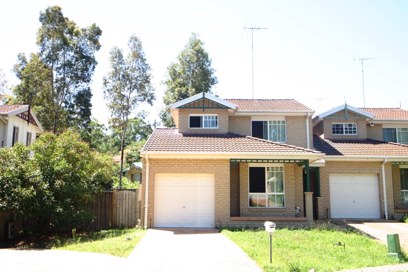 11 Tennyson Close, Cherrybrook Picture 1