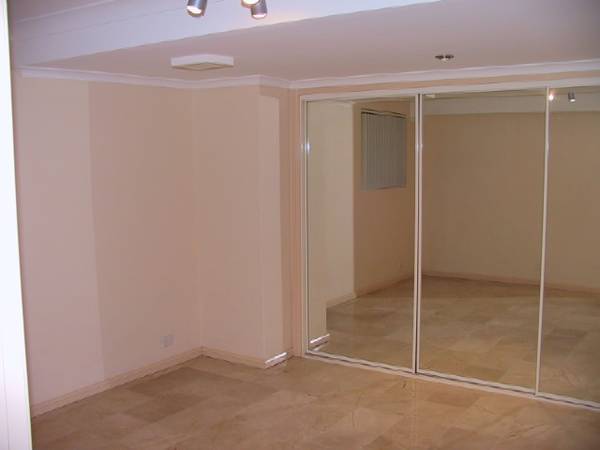 1/36 Alana Drive, West Pennant Hills Picture 2