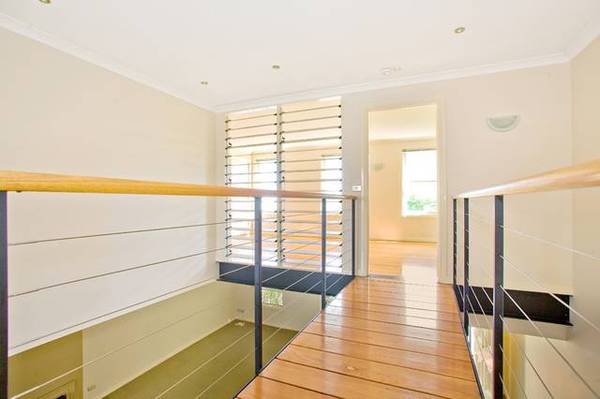 MAGNIFICENT OPEN PLAN HOME Picture 3