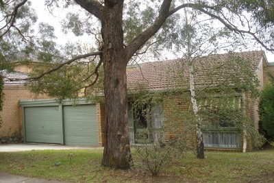 JUST AS BIG AS A HOUSE ! Picture