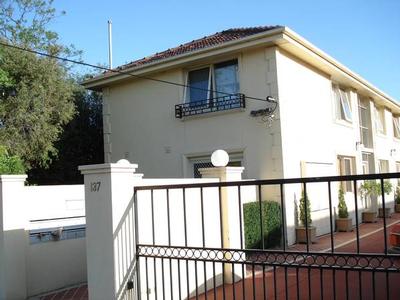 ENTERTAIN FRIENDS IN YOUR PRIVATE COURTYARD Picture ENTERTAIN FRIENDS IN YOUR PRIVATE COURTYARD Picture