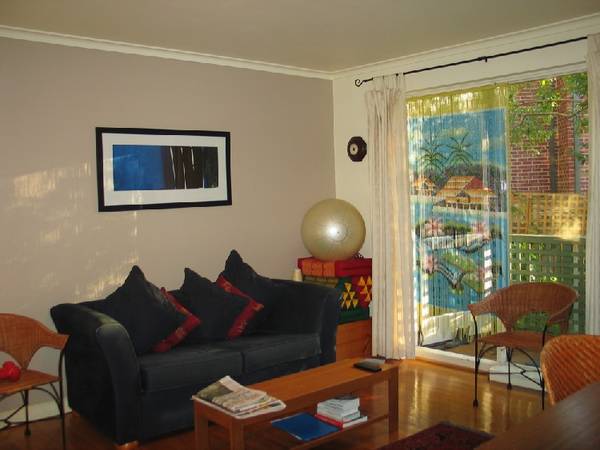 ABSOLUTELY IMMACULATE ! Picture 2