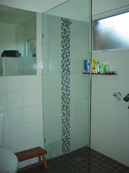 ABSOLUTELY IMMACULATE ! Picture 3