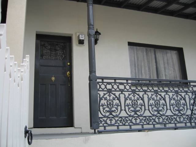 COMPLETELY RENOVATED Picture 2