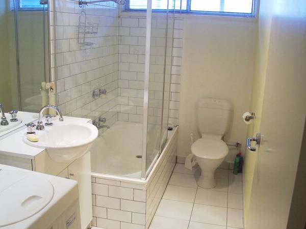 Well presented villa unit. Picture 2