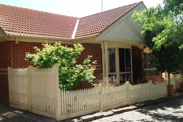 REFURBISHED UNIT WITH A PLEASANT OUTLOOK Picture