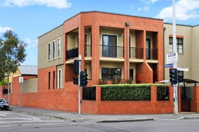 IMPRESSIVE CITY VIEWS BOTH UPSTAIRS AND DOWN Picture IMPRESSIVE CITY VIEWS BOTH UPSTAIRS AND DOWN Picture