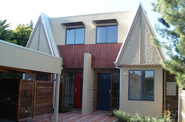 BRAND NEW DOUBLE STOREY TOWNHOUSE Picture 1