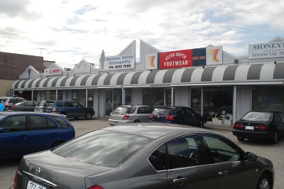 POSITION,
POSITION, POSITION ! Picture