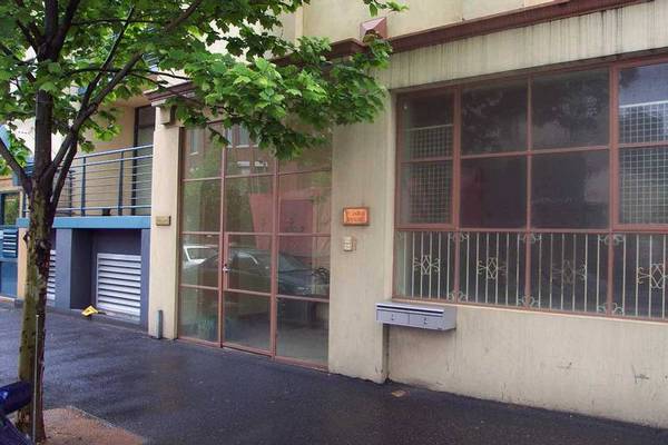 FABULOUS ONE BEDROOM WAREHOUSE STYLE APARTMENT Picture 1