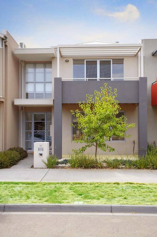 It's Got The Edge! Picture 2