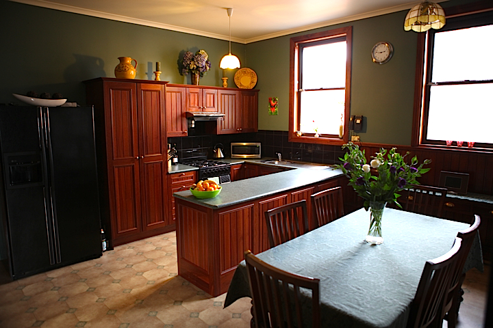 BEAUTIFULLY PRESENTED IN GREAT LOCATION Picture