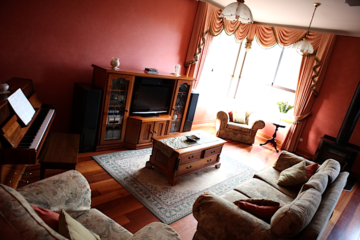 BEAUTIFULLY PRESENTED IN GREAT LOCATION Picture