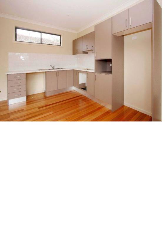 Brand new Townhouse in a blue chip locale. Picture 2