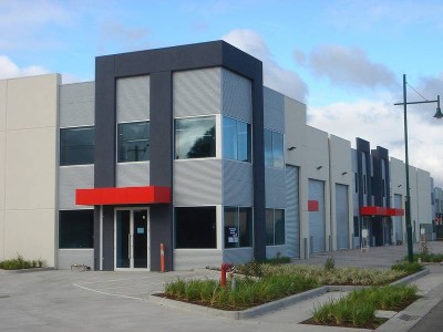 On the fringe of the CBD! Great access to major Roads! Picture