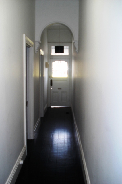 STYLISH & MODERN VICTORIAN HOME Picture 2