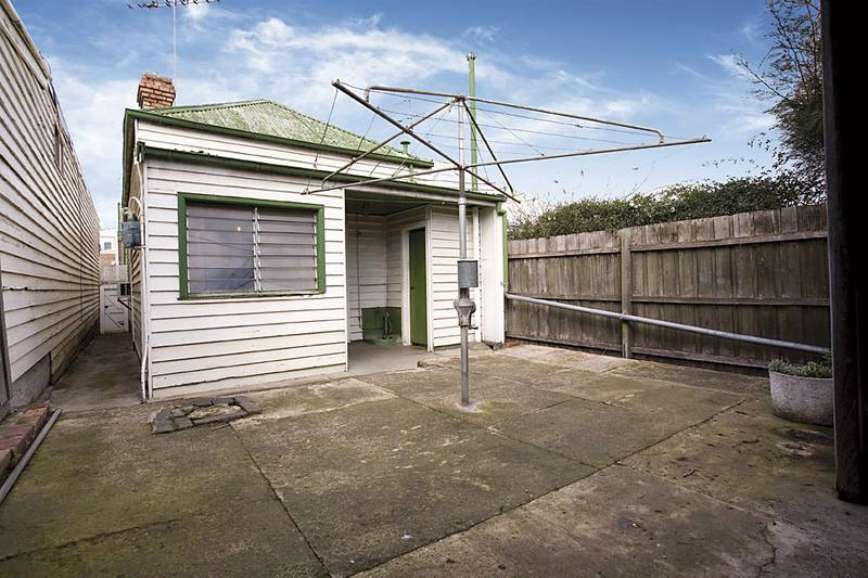 Regain the Sparkle - Executors Auction Picture 3