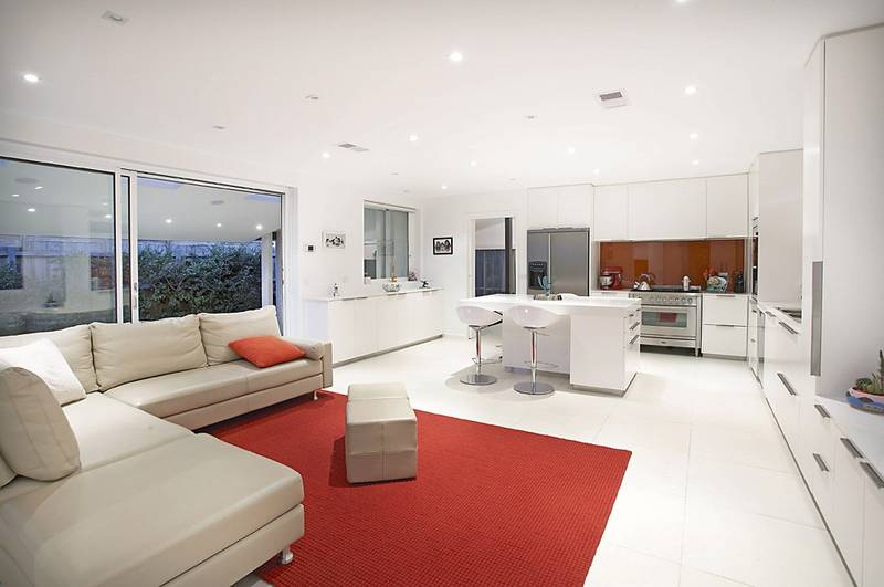 Unique Style Unrivalled Quality! Picture 2