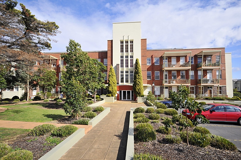 Ideal First Home or Investment Picture 1