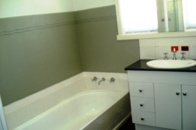 ENJOY WALKS ALONG THE RIVER ! Picture 3