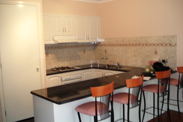 IDEALLY LOCATED DOUBLE STOREY TOWNHOUSE Picture 3