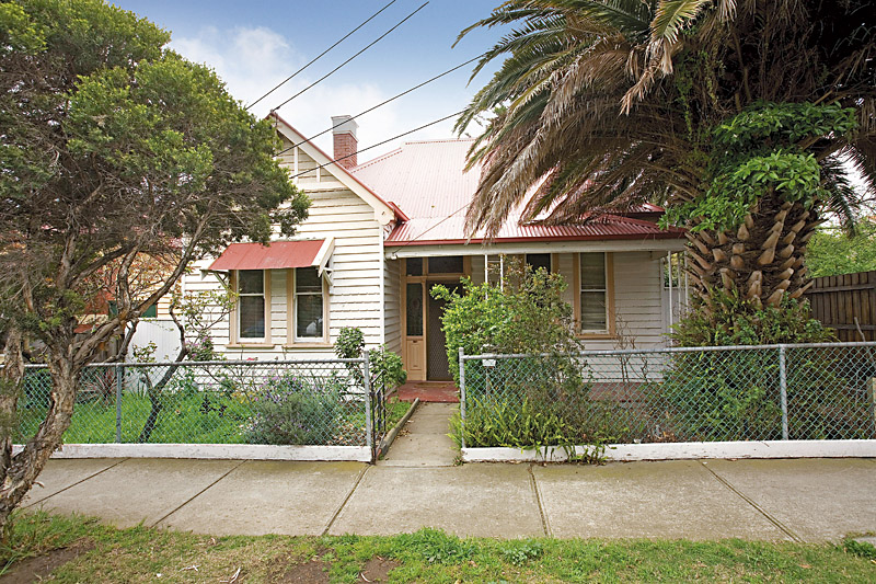 Discover Period Beauty in City Fringe Locale Picture 1