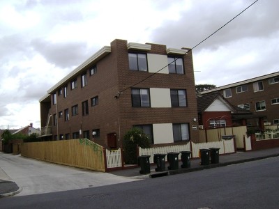 RECENTLY REFURBISHED & IN A VERY CONVENIENT LOCATION Picture