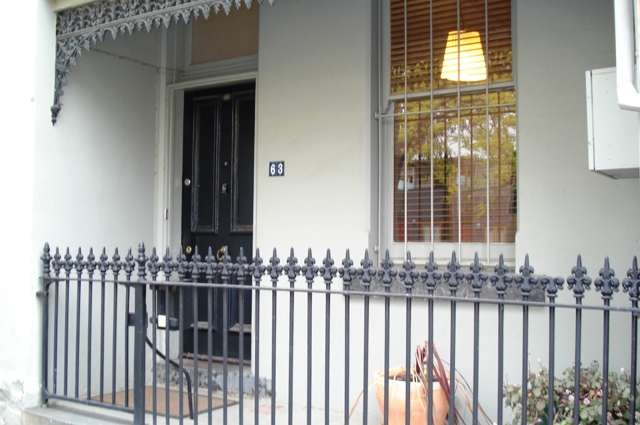 WHAT A GREAT LOCATION ! Picture 1