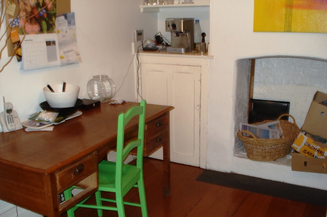 WHAT A GREAT LOCATION ! Picture 3