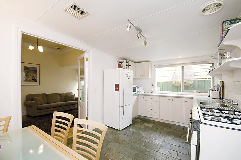 Victorian Virtues in Blue Ribbon Locale Picture 3