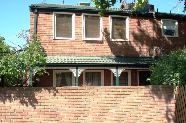 GREAT LOCATION AT A GREAT PRICE ! Picture 2