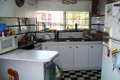 GREAT LOCATION AT A GREAT PRICE ! Picture