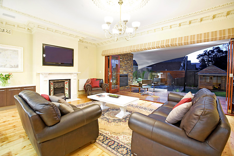 Exquisite Victorian Splendour Picture 3