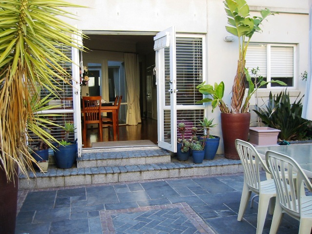 A EUROPEAN LUXURY ! Picture 1