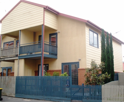 ABSOLUTELY STUNNING ! Picture 1