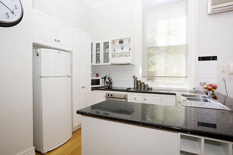 Original feature with all the right Ingredients Picture 3