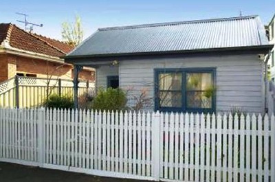 CHARMING COTTAGE STYLE HOUSE Picture