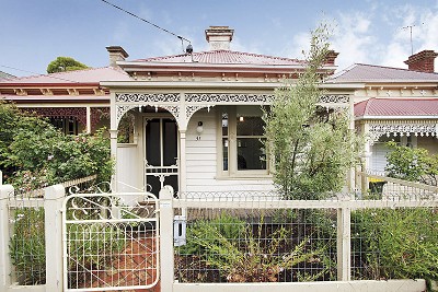 Exquisite Updated Victorian Picture