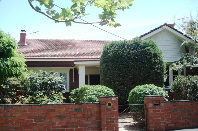 LOVE AT FIRST SIGHT ! Picture 2