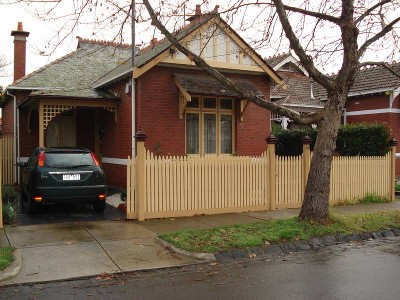 IMMACULATELY PRESENTED & RENOVATED BRICK EDWARDIAN RESIDENCE Picture IMMACULATELY PRESENTED & RENOVATED BRICK EDWARDIAN RESIDENCE Picture