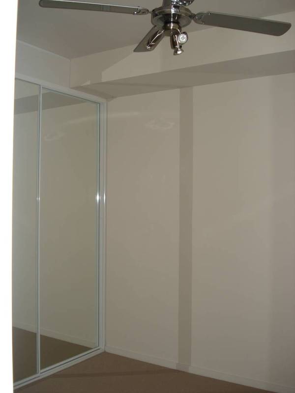 BRAND NEW EXECUTIVE STYLE APARTMENT Picture 2