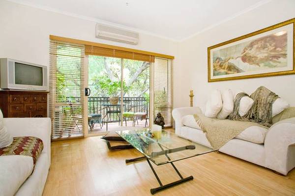 Modern, Cute and Oh So Convenient! Picture 2
