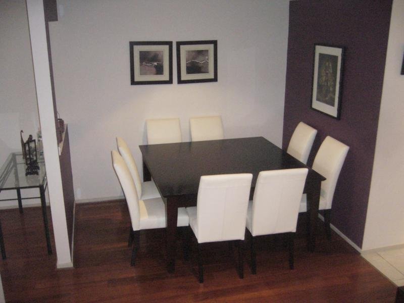 SPACIOUS & STYLISH, EXECUTIVE 3 LEVEL TOWNHOUSE Picture 3