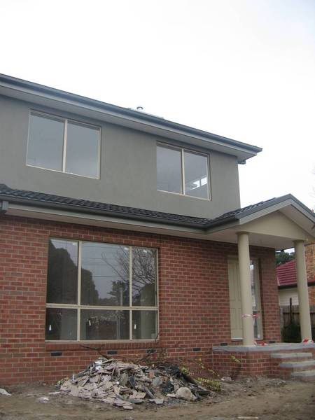 Super Modern In Super Location - ONLY ONE LEFT Picture 2