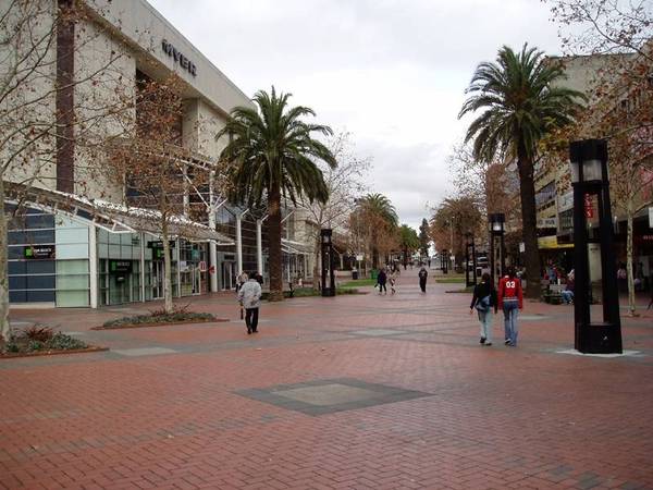 Opposite Dandenong Plaza Picture 3
