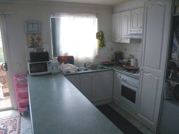 Opposite Doveton Swimming Pool Picture